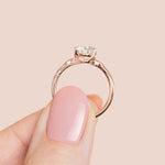 Load image into Gallery viewer, VINE ROUND CUT MOISSANITE ENGAGEMENT RING