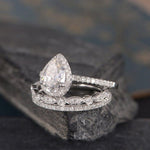 Load image into Gallery viewer, 1.00CT PEAR CUT WHITE GOLD BRIDAL SET DIAMOND HALO ANTIQUE MOISSANITE ENGAGEMENT RING