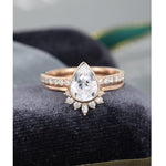 Load image into Gallery viewer, 1.25CT 2PCS PEAR SHAPED UNIQUE CURVED MOISSANITE ENGAGEMENT RING BRIDAL GIFT FOR WOMAN