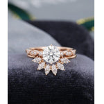 Load image into Gallery viewer, 1.30CT ROUND CUT ART DECO VINTAGE CURVED MOISSANITE ENGAGEMENT RING SET