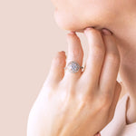 Load image into Gallery viewer, ECHO ROUND CUT MOISSANITE ENGAGEMENT RING