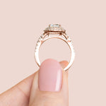Load image into Gallery viewer, ECHO ROUND CUT MOISSANITE ENGAGEMENT RING