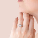 Load image into Gallery viewer, ENVY ROUND CUT MOISSANITE ENGAGEMENT RING