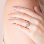 Load image into Gallery viewer, GLOW ROUND CUT MOISSANITE ENGAGEMENT RING