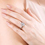 Load image into Gallery viewer, SOUL CLASSIC PEAR CUT MOISSANITE ENGAGEMENT RING