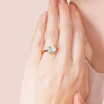 Load image into Gallery viewer, SOUL CLASSIC PRINCESS CUT MOISSANITE ENGAGEMENT RING