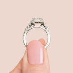 Load image into Gallery viewer, VAIL ROUND CUT MOISSANITE ENGAGEMENT RING
