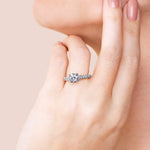 Load image into Gallery viewer, MAUD ROUND CUT MOISSANITE ENGAGEMENT RING