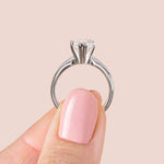 Load image into Gallery viewer, ISLE HEART CUT MOISSANITE ENGAGEMENT RING