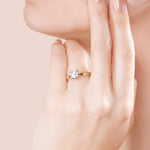 Load image into Gallery viewer, ISLE ROUND CUT MOISSANITE ENGAGEMENT RING