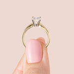 Load image into Gallery viewer, ISLE ROUND CUT MOISSANITE ENGAGEMENT RING