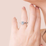 Load image into Gallery viewer, HERO OVAL CUT MOISSANITE ENGAGEMENT RING
