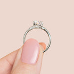 Load image into Gallery viewer, VINE ROUND CUT MOISSANITE ENGAGEMENT RING