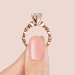 Load image into Gallery viewer, EYRE ROUND CUT MOISSANITE ENGAGEMENT RING