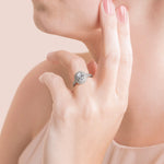 Load image into Gallery viewer, GLOW OVAL CUT MOISSANITE ENGAGEMENT RING