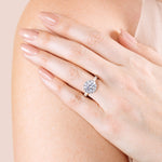 Load image into Gallery viewer, FAUN CLASSIC ROUND CUT MOISSANITE ENGAGEMENT RING