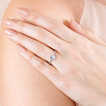 Load image into Gallery viewer, VERA ROUND CUT MOISSANITE ENGAGEMENT RING