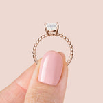 Load image into Gallery viewer, VERA OVAL CUT MOISSANITE ENGAGEMENT RING