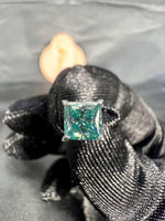 Load image into Gallery viewer, 2.00 TCW PRINCESS CUT GREEN MOISSANITE STUD EARRING