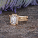 Load image into Gallery viewer, 2.50CT EMERALD CUT YELLOW GOLD VINTAGE HALF ETERNITY MOISSANITE ENGAGEMENT RING BRIDAL SET