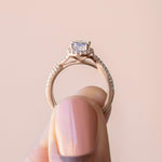 Load image into Gallery viewer, LUSH OVAL CUT MOISSANITE ENGAGEMENT RING
