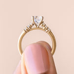 Load image into Gallery viewer, SOMA ROUND CUT MOISSANITE ENGAGEMENT RING