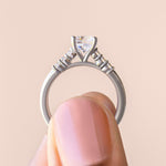 Load image into Gallery viewer, SOMA ROUND CUT MOISSANITE ENGAGEMENT RING