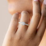 Load image into Gallery viewer, HOLM BOLD ROUND CUT MOISSANITE ENGAGEMENT RING