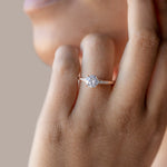 Load image into Gallery viewer, IRIS ROUND CUT MOISSANITE ENGAGEMENT RING