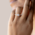 Load image into Gallery viewer, SONE ROUND CUT MOISSANITE ENGAGEMENT RING