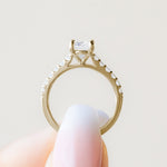 Load image into Gallery viewer, HORA ROUND CUT MOISSANITE ENGAGEMENT RING