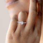 Load image into Gallery viewer, HORA ROUND CUT MOISSANITE ENGAGEMENT RING