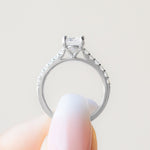 Load image into Gallery viewer, HORA ROUND CUT MOISSANITE ENGAGEMENT RING