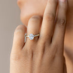 Load image into Gallery viewer, IRIS OVAL CUT MOISSANITE ENGAGEMENT RING