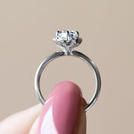 Load image into Gallery viewer, ALTO PEAR CUT MOISSANITE ENGAGEMENT RING