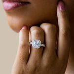 Load image into Gallery viewer, VAIL BOLD PRINCESS CUT MOISSANITE ENGAGEMENT RING
