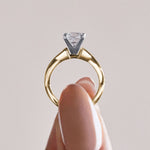 Load image into Gallery viewer, CHIC CLASSIC PRINCESS CUT MOISSANITE ENGAGEMENT RING