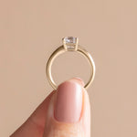 Load image into Gallery viewer, EAVE CLASSIC ASSCHER CUT MOISSANITE ENGAGEMENT RING