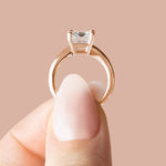 Load image into Gallery viewer, EAVE CLASSIC EMERALD CUT MOISSANITE ENGAGEMENT RING