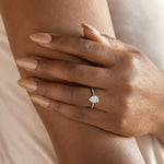 Load image into Gallery viewer, EAVE CLASSIC PEAR CUT MOISSANITE ENGAGEMENT RING