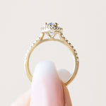 Load image into Gallery viewer, EROS OVAL CUT MOISSANITE ENGAGEMENT RING