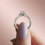 Load image into Gallery viewer, EDEN ROUND CUT MOISSANITE ENGAGEMENT RING