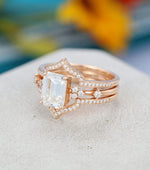 Load image into Gallery viewer, 3PCS EMERALD CUT ROSE GOLD CLUSTER WEDDING BRIDAL MOISSANITE ENGAGEMENT RING SET