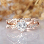 Load image into Gallery viewer, 6.50MM HEART SHAPE 1CT TWISTED BAND MOISSANITE BRIDAL WEDDING RING SET