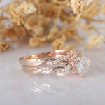Load image into Gallery viewer, 6.50MM HEART SHAPE 1CT TWISTED BAND MOISSANITE BRIDAL WEDDING RING SET