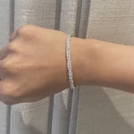 Load image into Gallery viewer, 14K SOLID GOLD CLUSTER DESIGN DIAMOND BRACELET