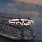 Load image into Gallery viewer, CLUSTER MOISSANITE DIAMOND MATCHING STACKING UNIQUE ZIG ZAG ROSE GOLD WEDDING BAND