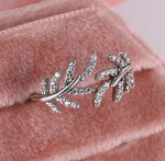 Load image into Gallery viewer, LEAF AND VINE WEDDING TWISTED VINE GARDEN STYLE FOLIAGE LEAF SHAPED OLIVE GOLD RING