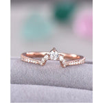 Load image into Gallery viewer, ROUND CUT MOISSANITE CURVED ROSE GOLD STACKING WEDDING MATCHING BRIDAL BAND FOR HER