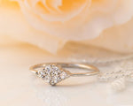 Load image into Gallery viewer, WHITE GOLD SOULMATE MOISSANITE DIAMOND CLUSTER PROMISE ANNIVERSARY RING FOR WOMEN